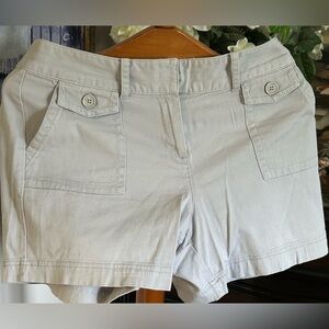 Larry Levine Stretch Cotton Light Ivory Women's Cargo Shorts Sz 10